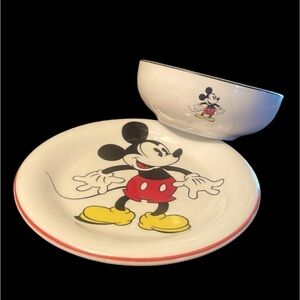 Mickey Mouse plate and bowl set